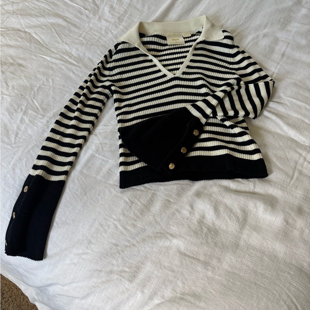 Maeve Black and White V-Neck Sweater